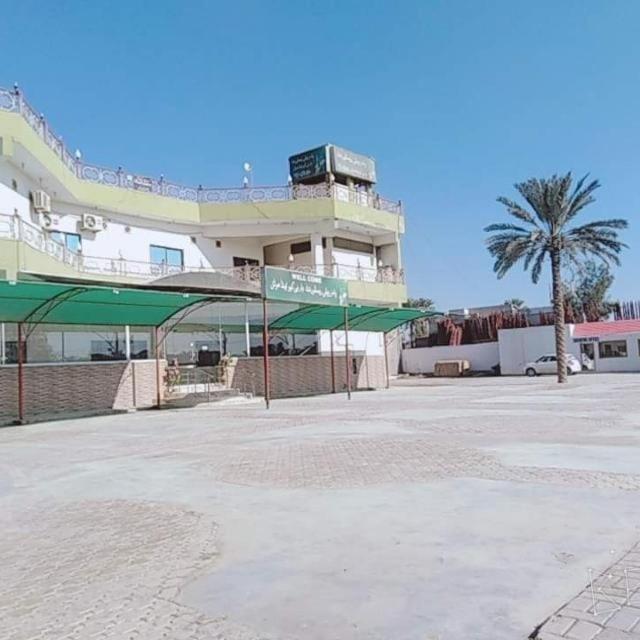Palm Valley Hotel Sukkur Exteriér fotografie