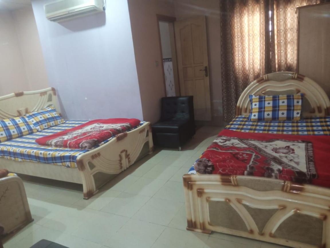 Palm Valley Hotel Sukkur Exteriér fotografie